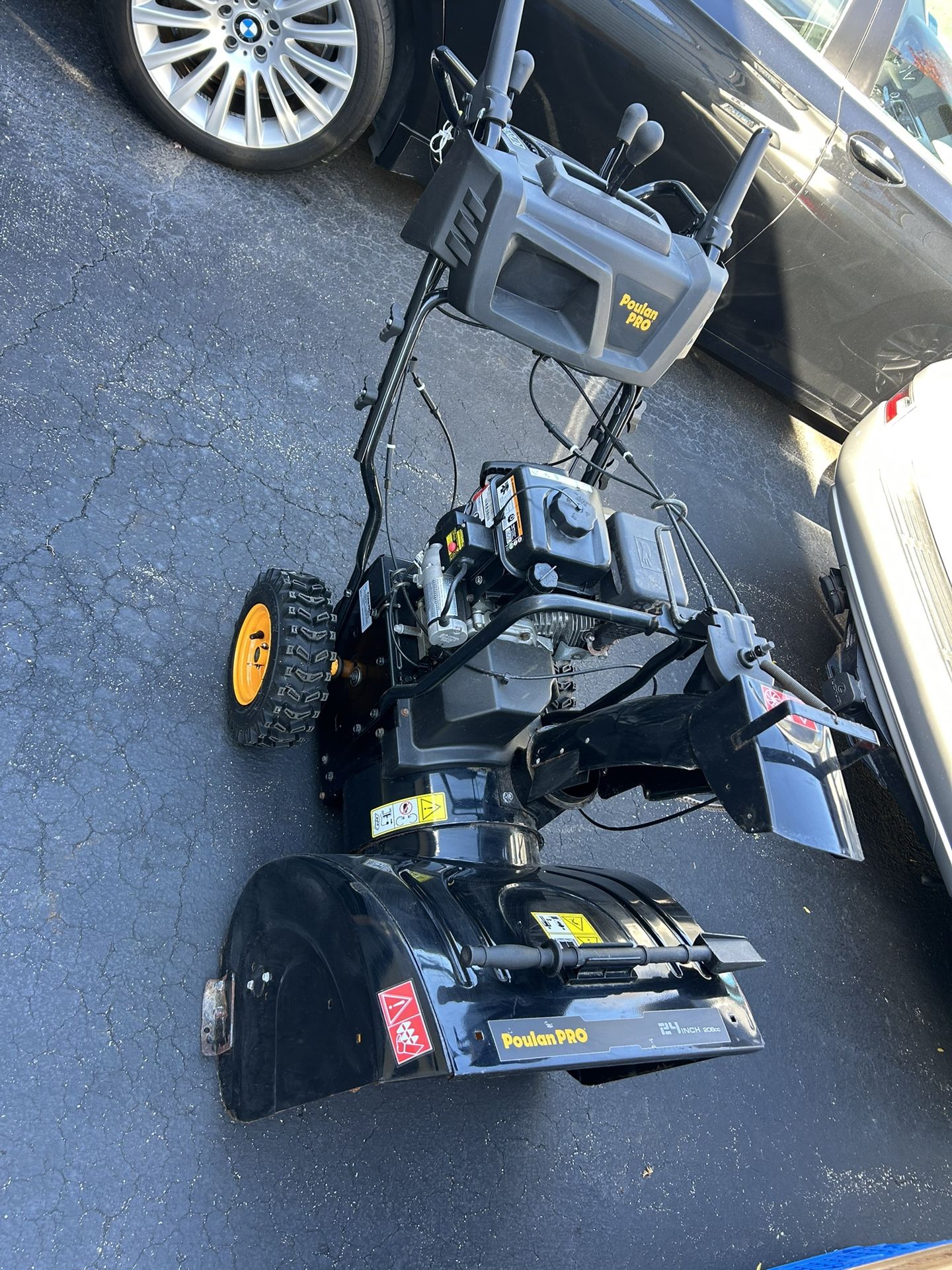 Poulan Pro 24 Inch 208CC Two Stage Electric Start Snowblower - photo 4