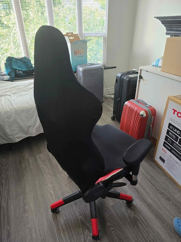 Wensix Gaming Chair with Black Cover - photo 2