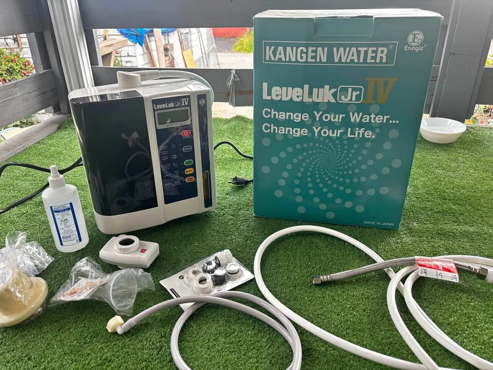 Enagic Kangen Water Leveluk JrIV Ionizer
