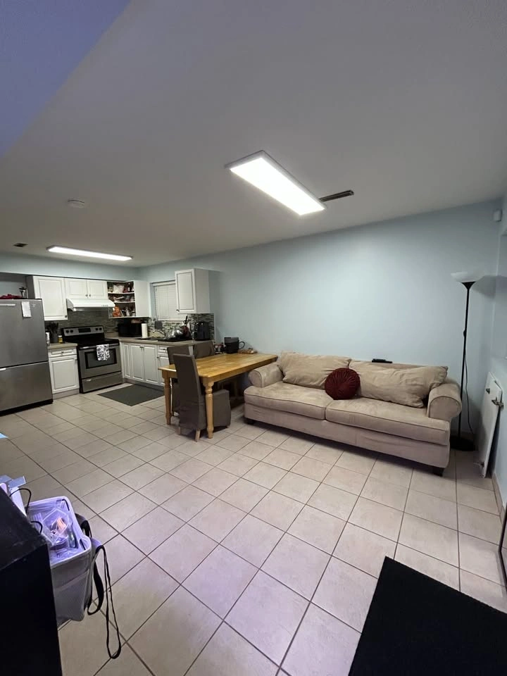 3 Beds 1 Bath House - photo 3