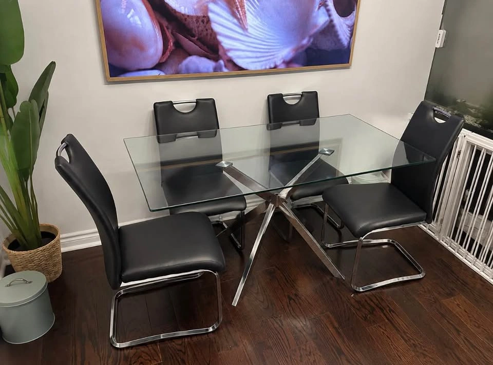 Dining table and chairs - photo 2