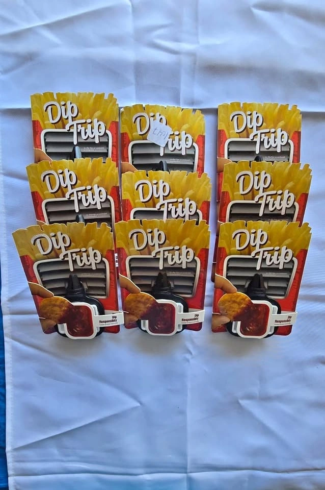 Dip Trip Car Vent Sauce Holder + Dubai Chocolate Bar Silicone Mo
