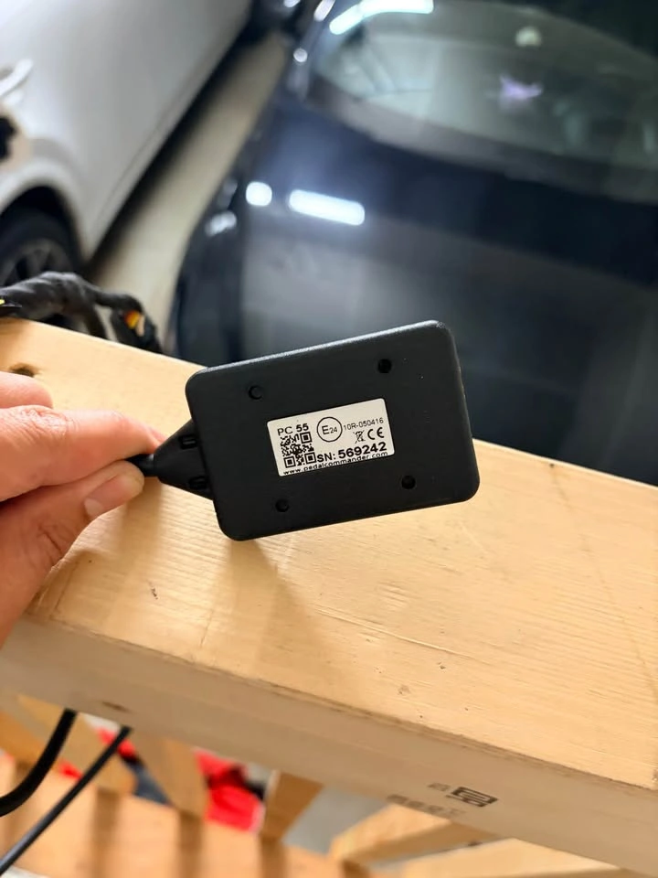 Pedal Commander PC 55 Bluetooth Throttle Controller - photo 2