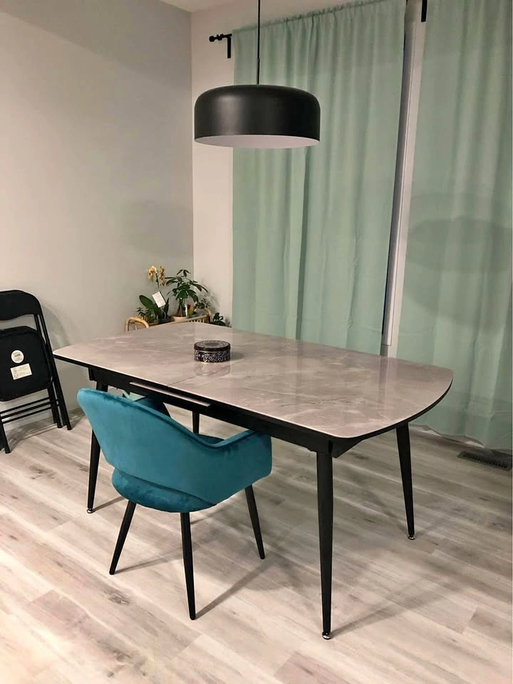 Extendable Dining Table