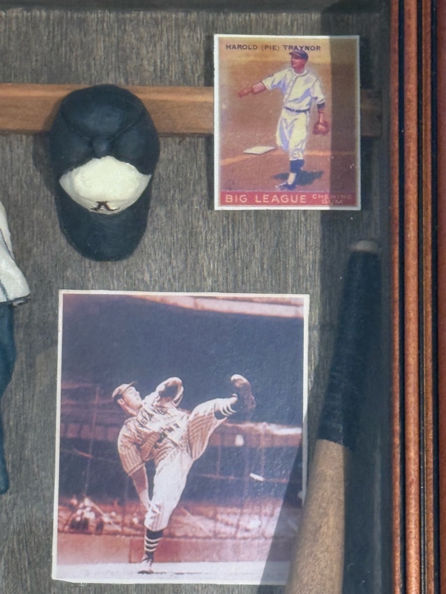 Vintage Style Baseball Shadow Box Wall Decor - photo 2