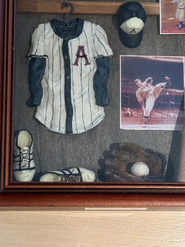 Vintage Style Baseball Shadow Box Wall Decor - photo 4