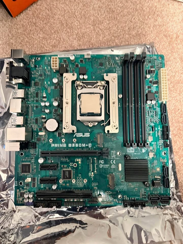 I7 9700 and Asus prime b360m-c motherboard