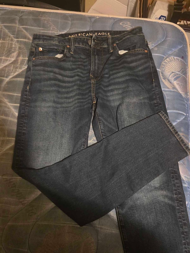 (TRUE RELIGION) MENS SIZE 30-32 PANTS BUNDLE - photo 2