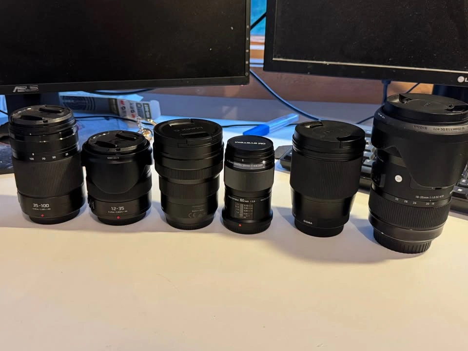 Panasonic Lumix GH6 Filmmaker Kit + 4 Lenses & Adapters - photo 2