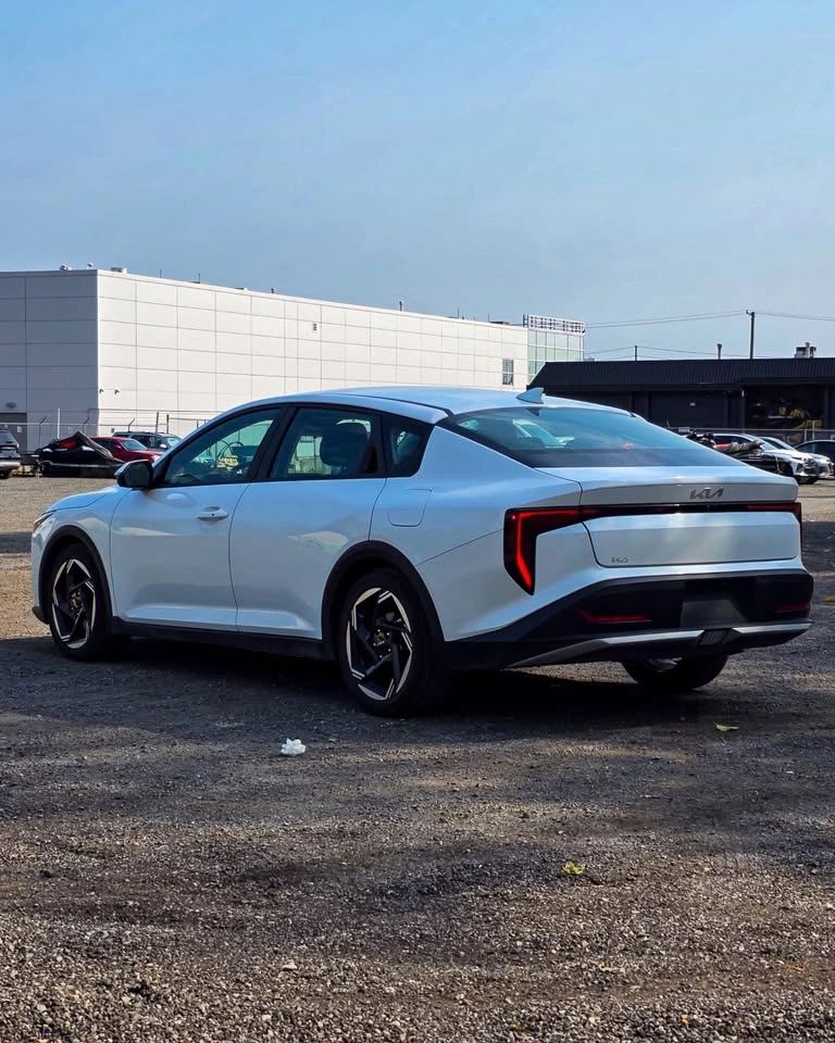 2025 Kia K4 - photo 4