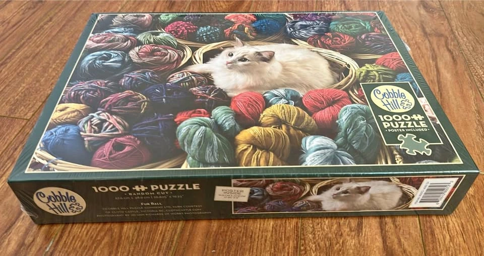 1000 Piece Puzzle - Fur Ball (with Poster Included)