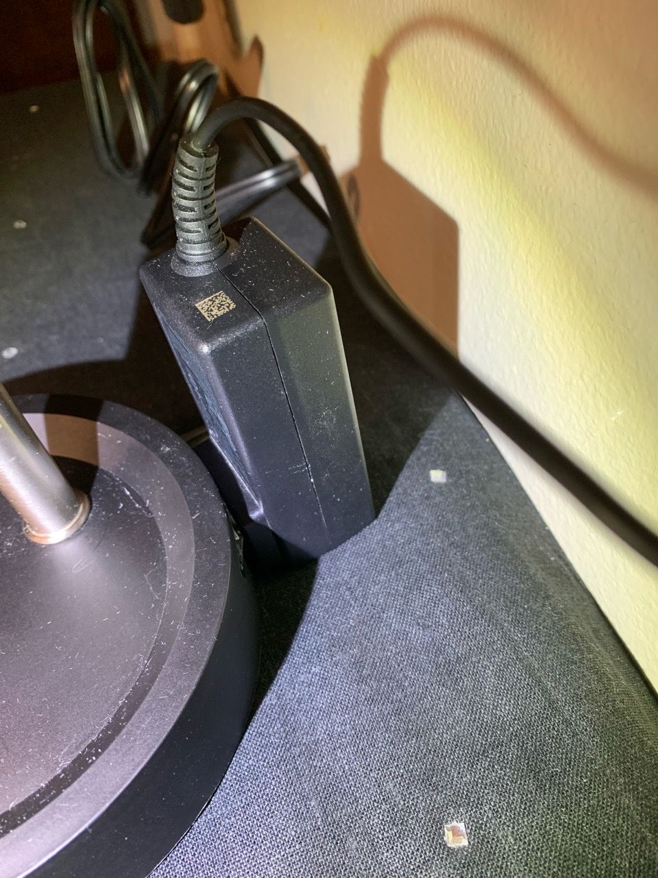 Collection of desk tech and accessories - photo 2