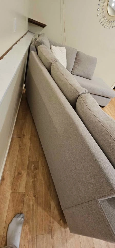 Stunning U-Shape Sectional - The Brick - photo 2