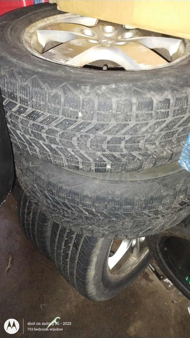 DODGE CARAVAN 215/65/16