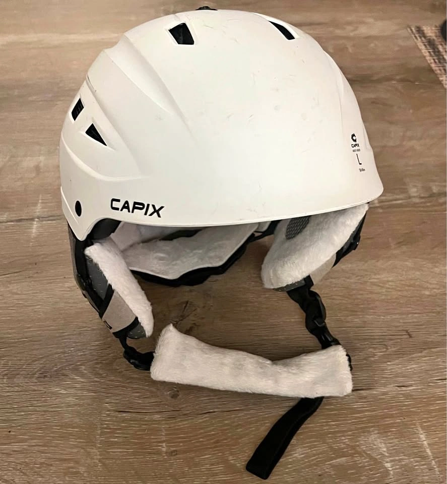 Womans Ski helmet