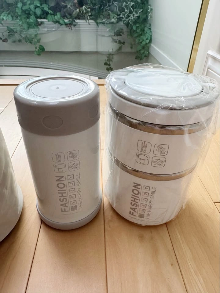 Brand New HKSure Thermos & Insulated 2-Section Food Jar - photo 2
