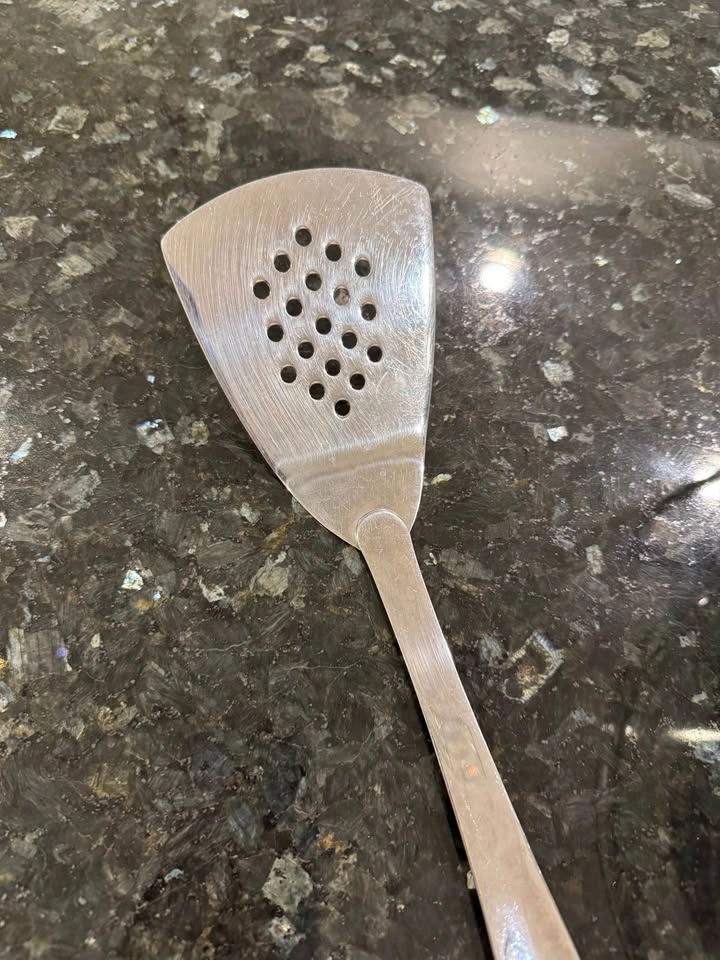 Oneida Stainless Steel Slotted Turner / Spatula - photo 2