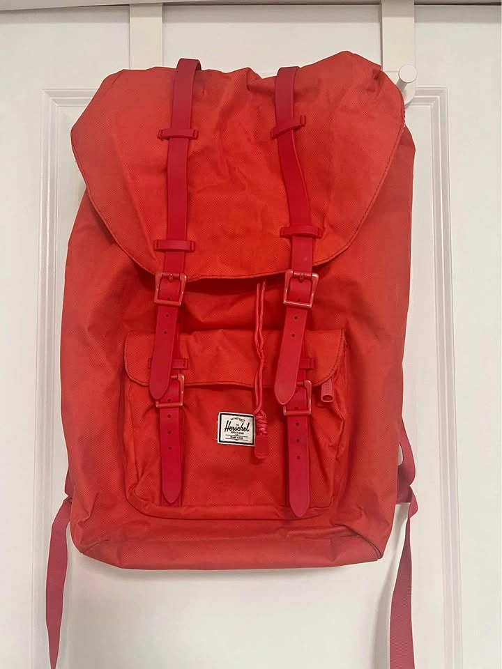 Herschel little America backpack