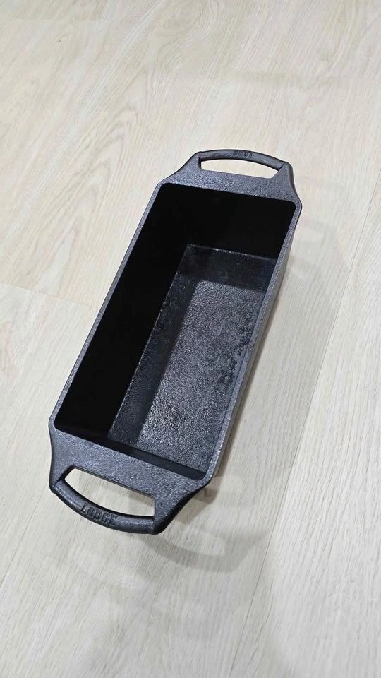 Lodge Cast Iron Loaf Pan - photo 4