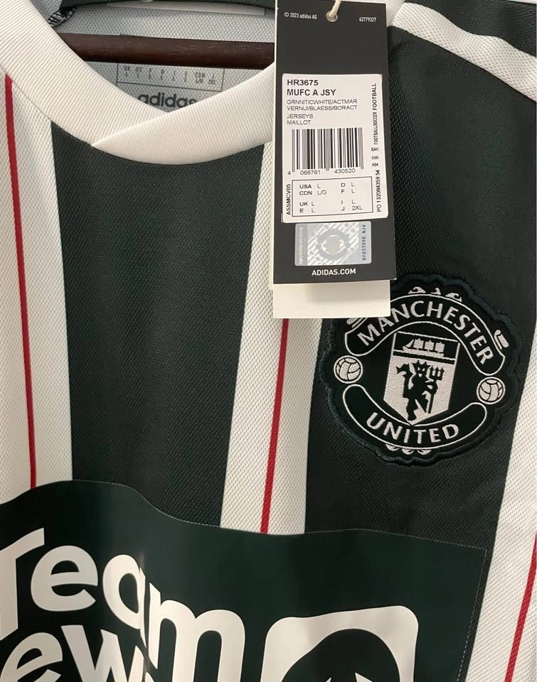 Manchester United Away Jersey - Men's Large - Brand New - photo 2