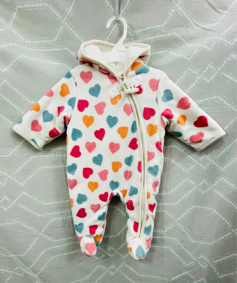0-3m Joe Fresh Baby Heart Print Fleece Bunting (#1G)