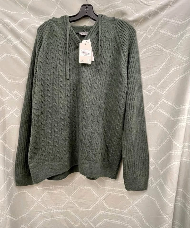 NEW Wind River Knit Sweater - XL (#2A)