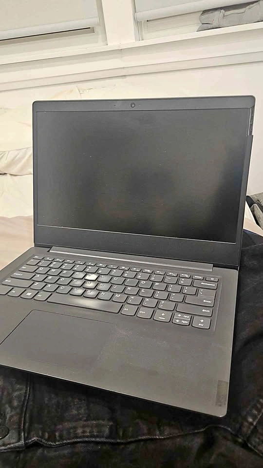 Lenovo V14-IIL 14" Laptop