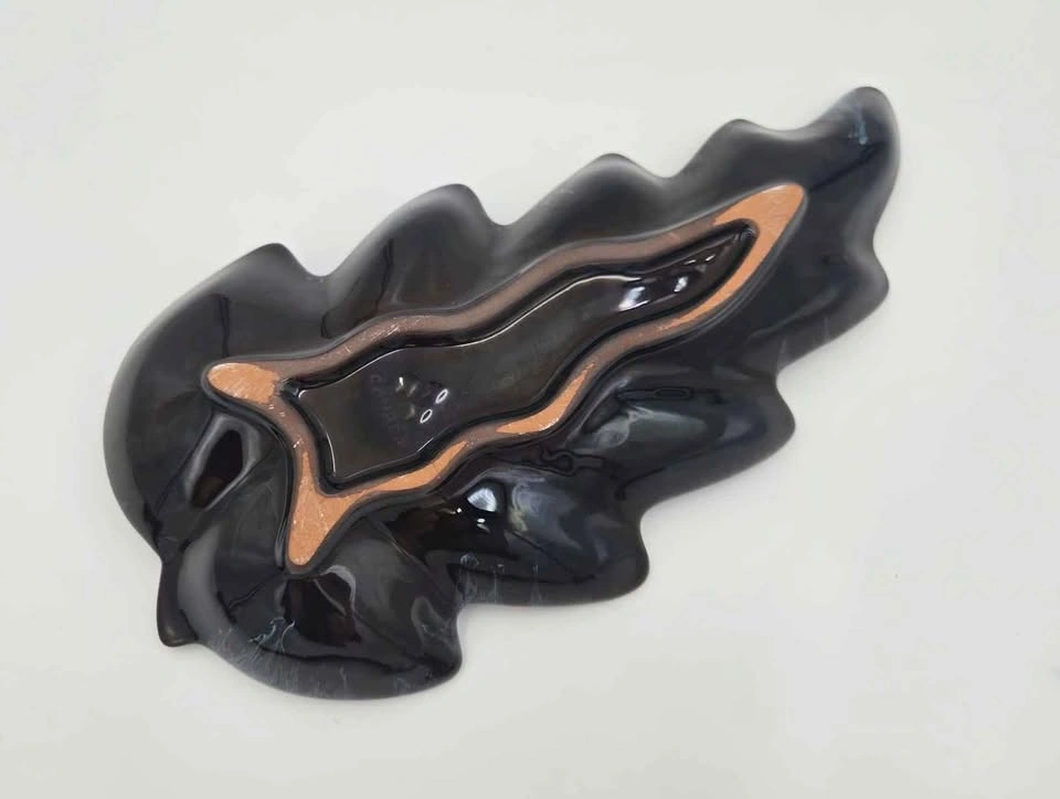 Blue Mountain Pottery Large Ceramic Leaf Dish - photo 2
