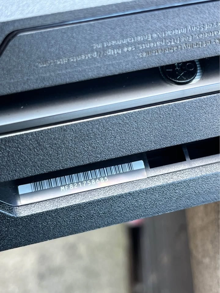 PS4 Pro 1TB + DualShock 4 Controller – Factory Reset / Ready to - photo 4
