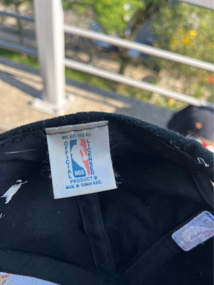 Vintage Chicago Bulls Hats – 1992 & 1997 Champions – $60 OBO - photo 5