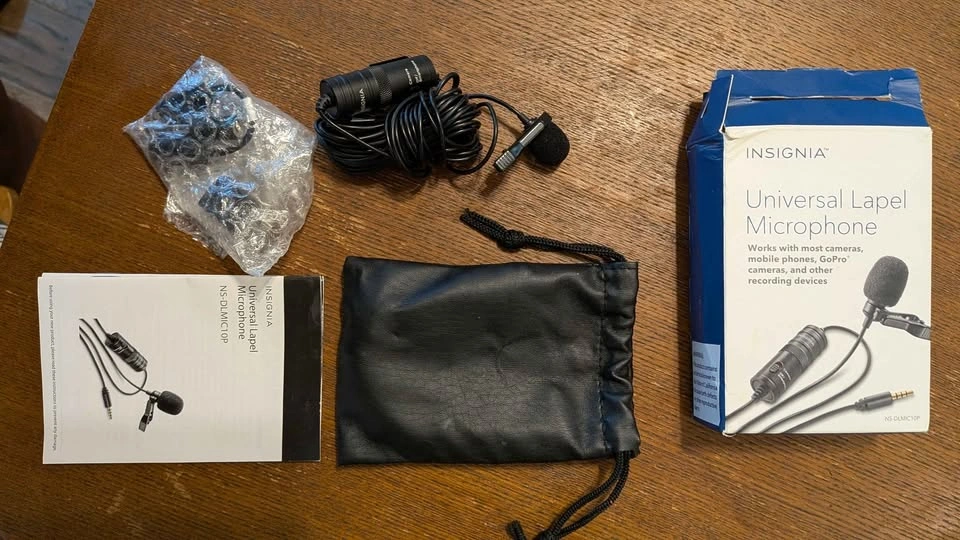 Insignia Universal Lapel Microphone - photo 2