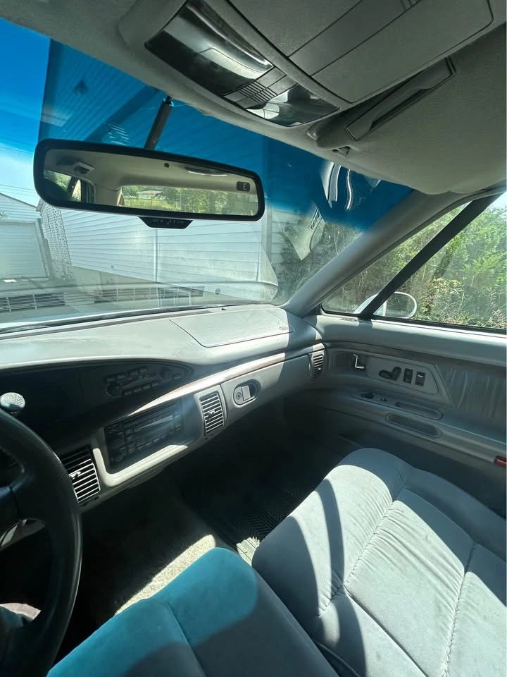 1994 Oldsmobile Ninety-Eight Regency Elite 3.8L Supercharged - photo 5