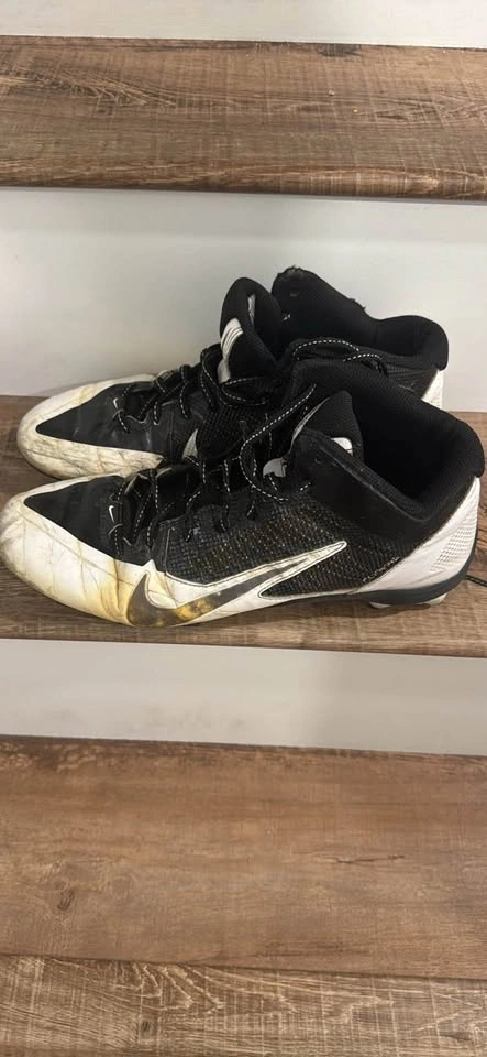 Football cleats - photo 3