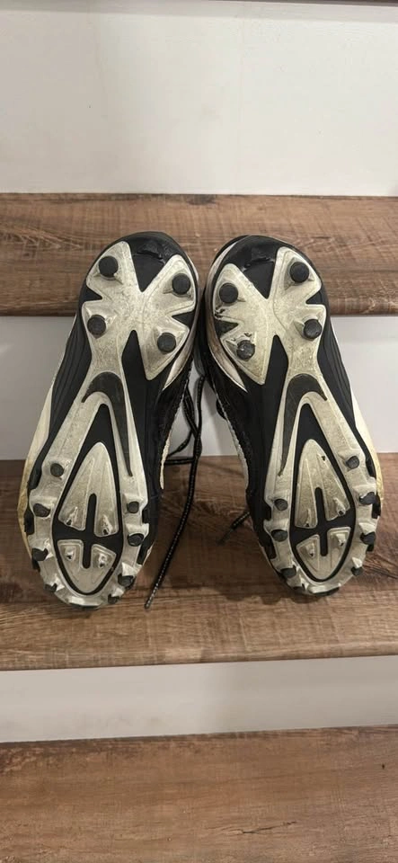 Football cleats - photo 4