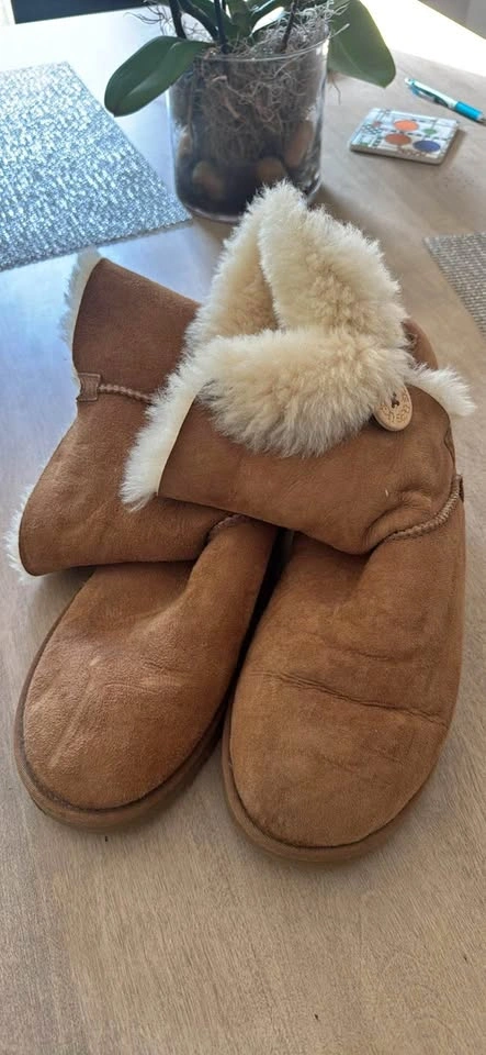 Ugg boots. Ladies. Size 9