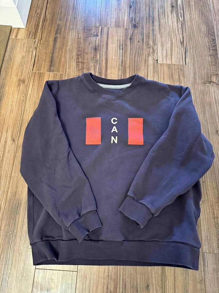 Lululemon “Team Canada” Steady State Crew. Mens Medium