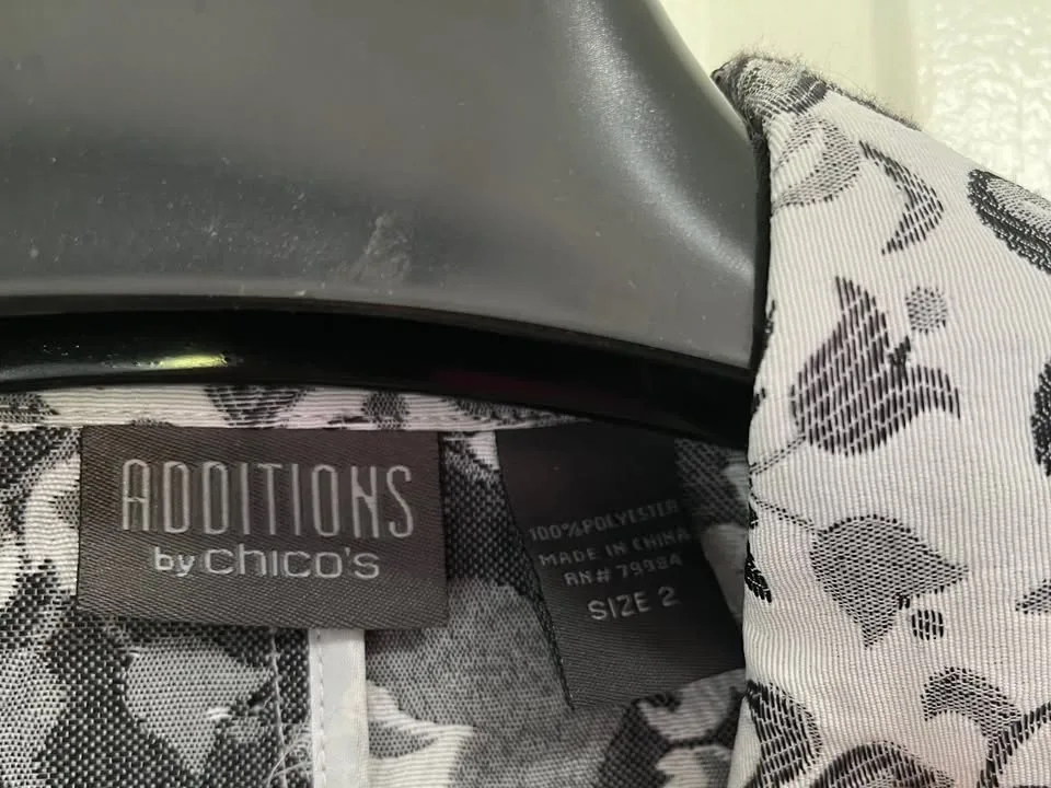 Black and White Floral Chico’s Jacket image indicator(3)