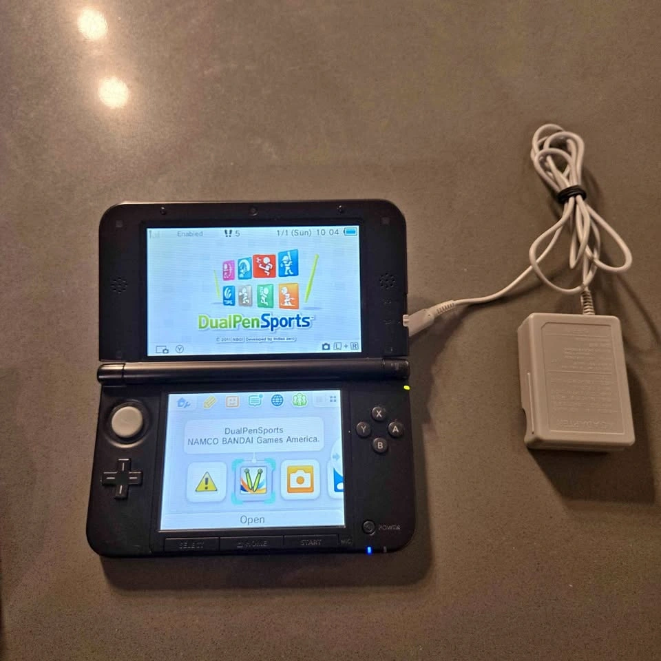 Nintendo 3DS XL Console. Price firm. Excellent condition.