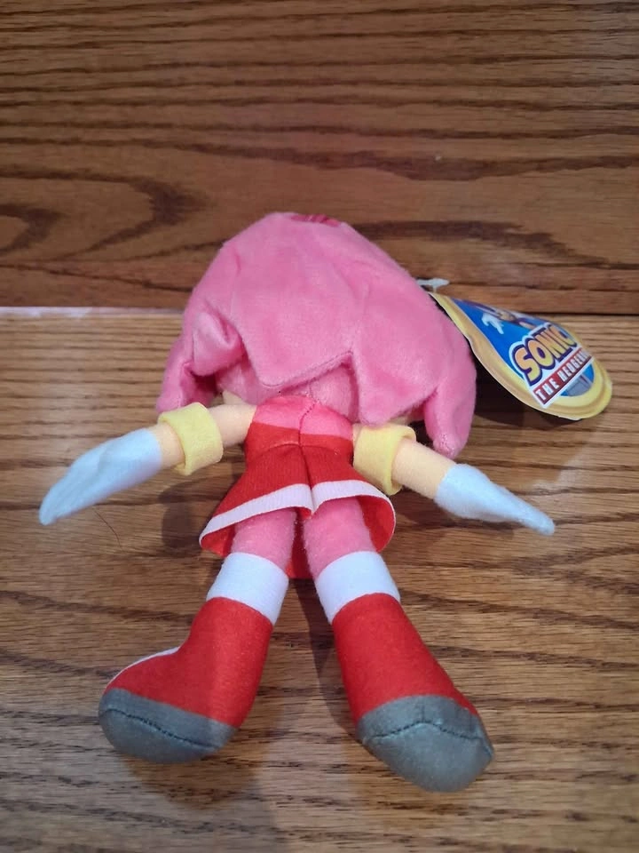 Sega Sonic The Hedgehog Amy Zippered Pouch Keychain Plush - photo 2