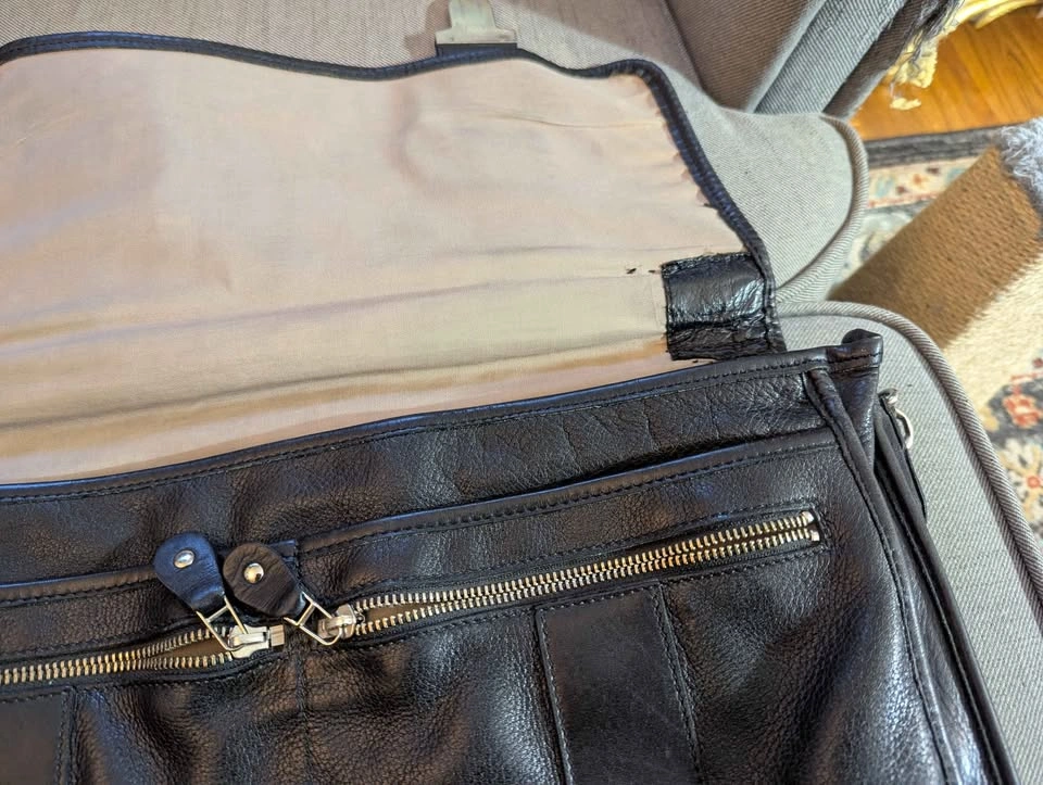 Roots messenger bag - photo 4