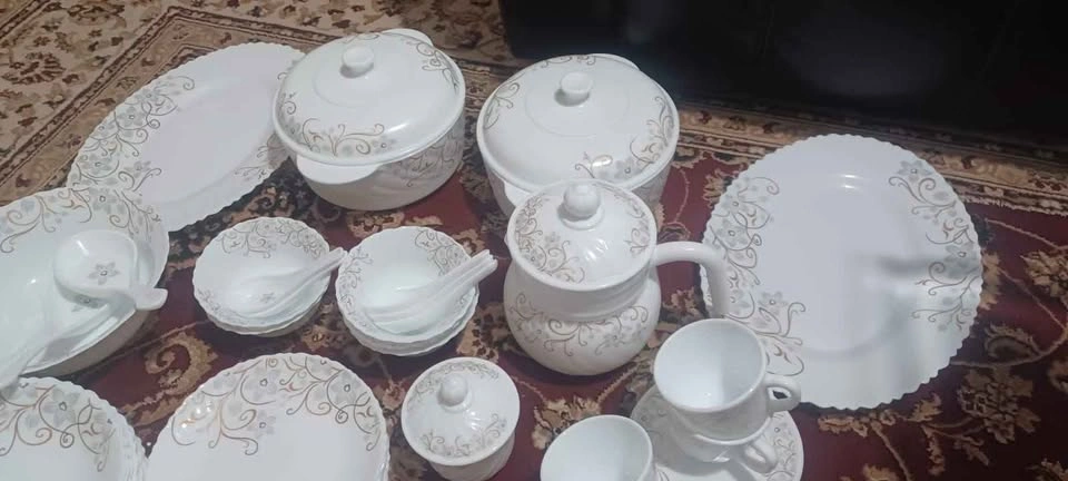 Dinnerware Set including tea set and soup set - photo 3