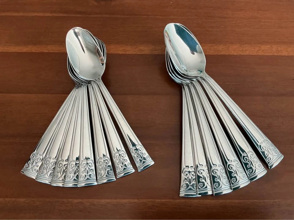 Oneida BANCROFT Stainless Flatware / Silverware - 23 Piece Lot - photo 2