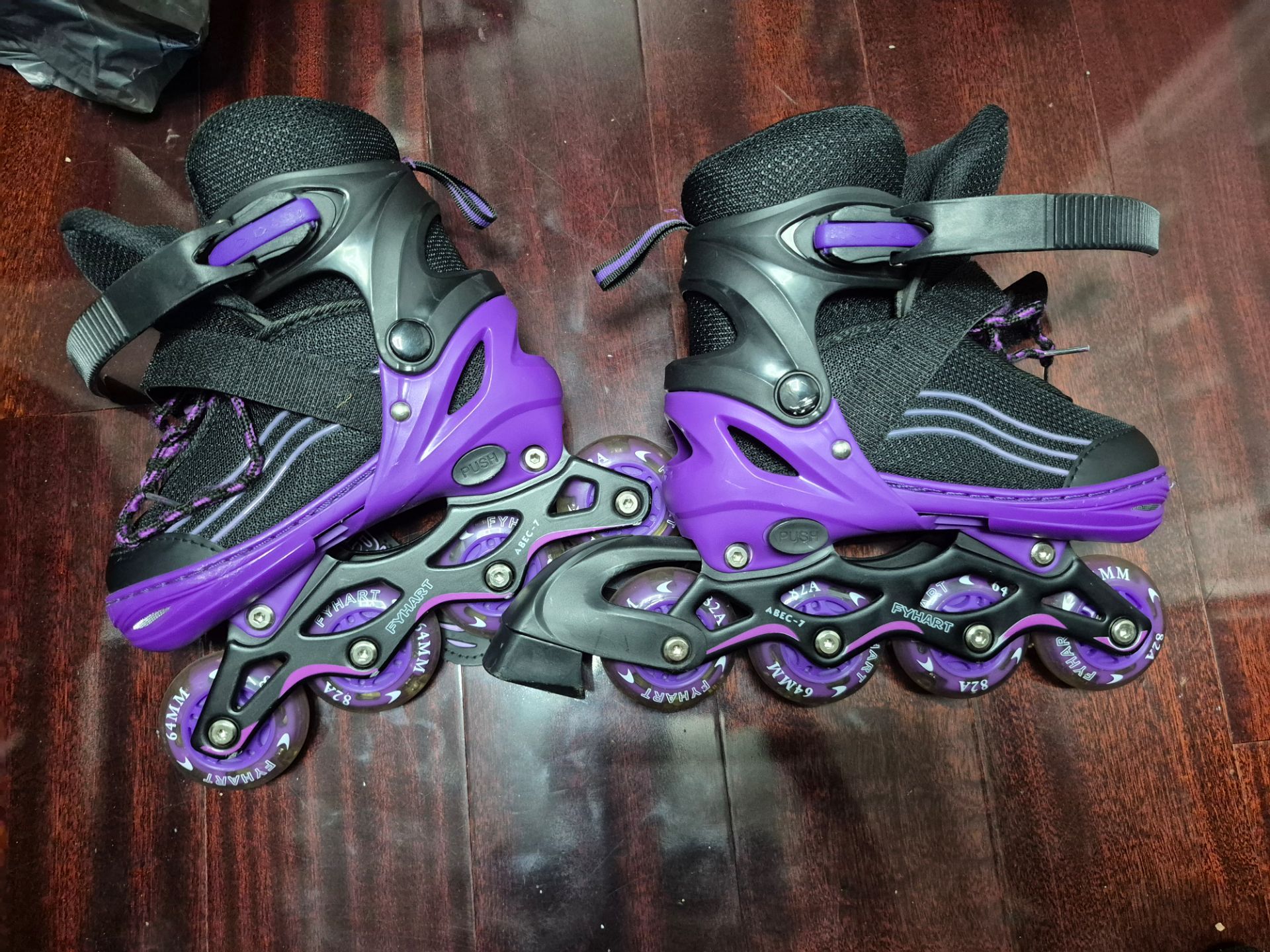 Kids roller blades skates, adjustable size