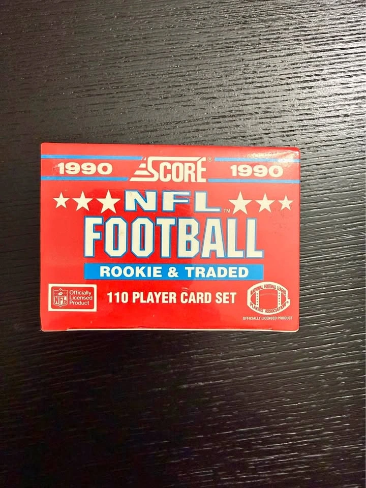 1990 NFL Football Rookie & Traded Cards never been opened