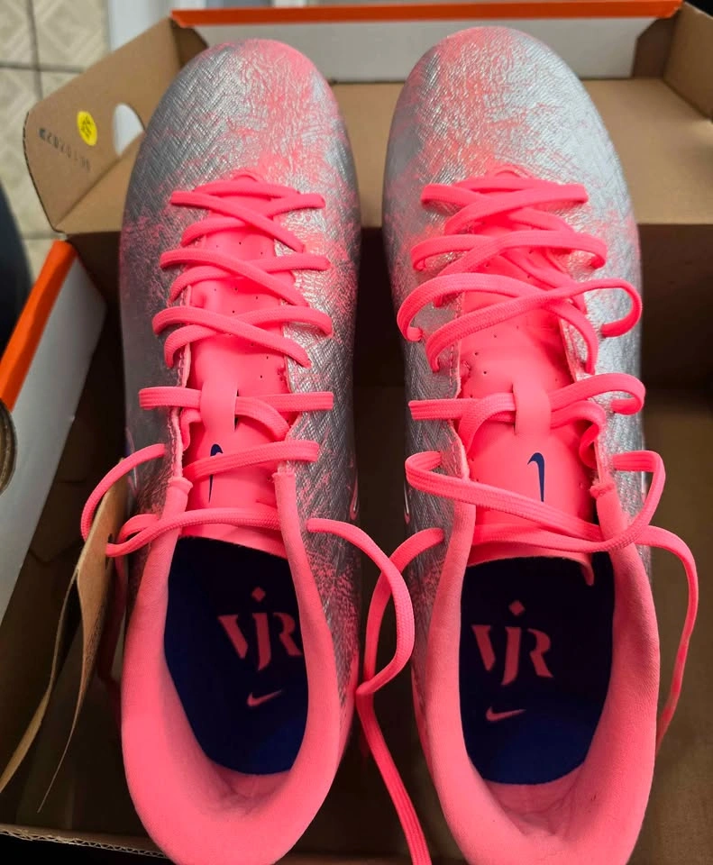 Brand new Size US 8 Nike Men's Zoom Vapor 16 Academy Vini Jr. - photo 2
