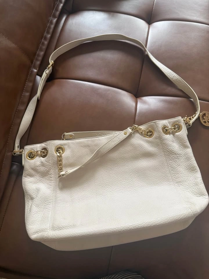 Michael Kors White Leather Handbag – Great Condition - photo 3