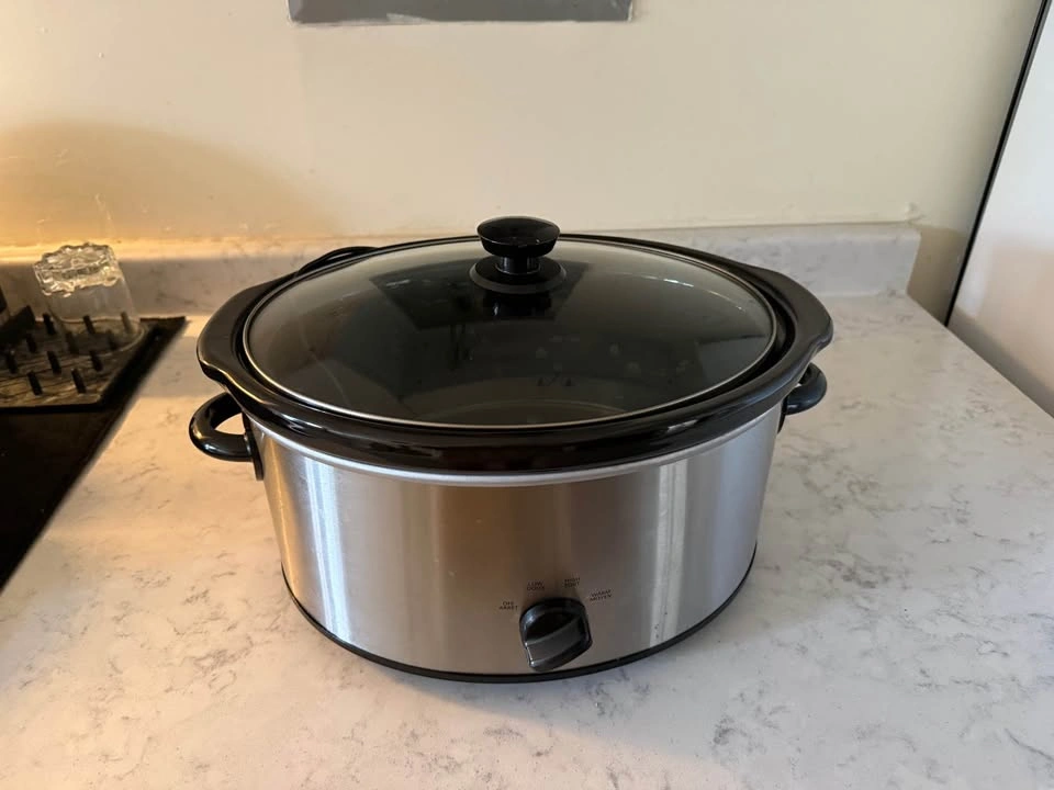 Large Slow Cooker / Crock Pot - photo 2