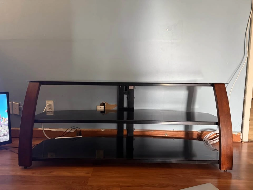 TV Stand - photo 3