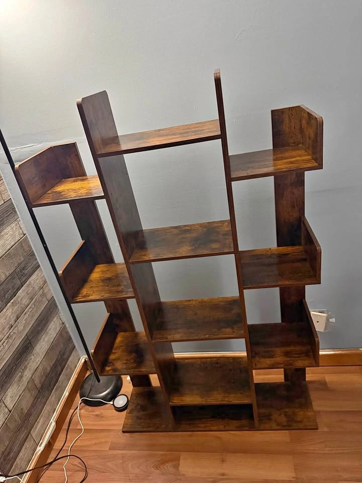 Beautiful Modern Wooden Display Shelf / Book shelf