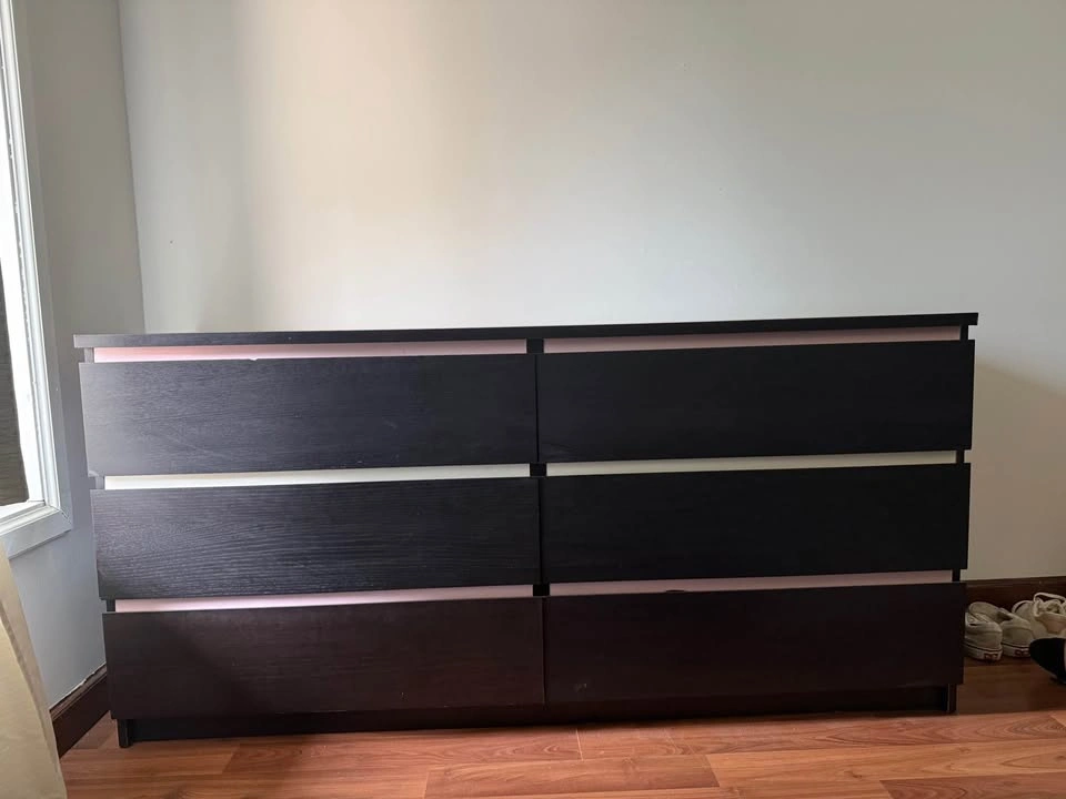 Dresser for Sale - photo 2